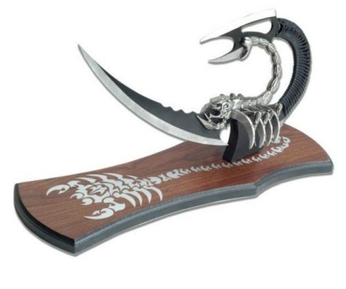 Dague fantaisie scorpion multis lames