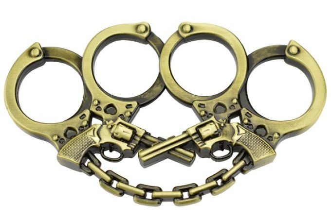 Poing Américain Sherif laiton revolver et menotte