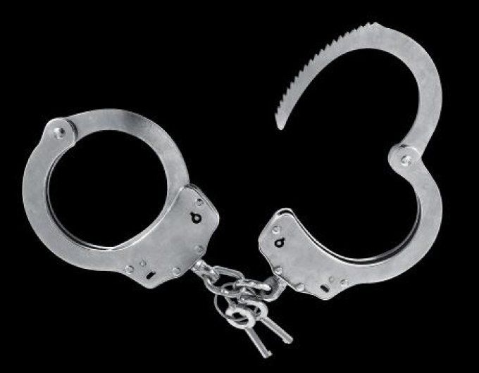 Menottes acier Nickelé à double verouillage